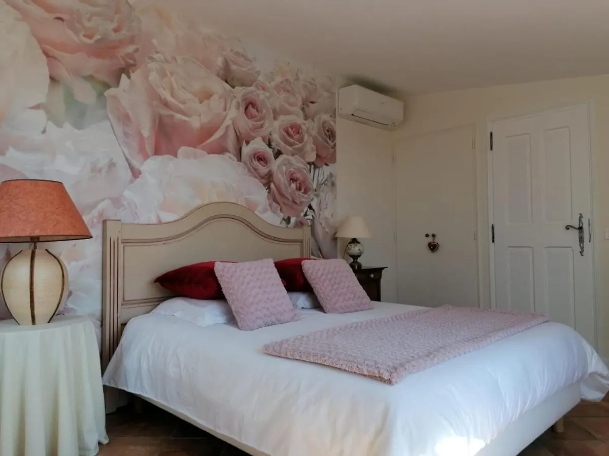 Bed & Breakfast La Perasceda Bed and Breakfast Spéracèdes
